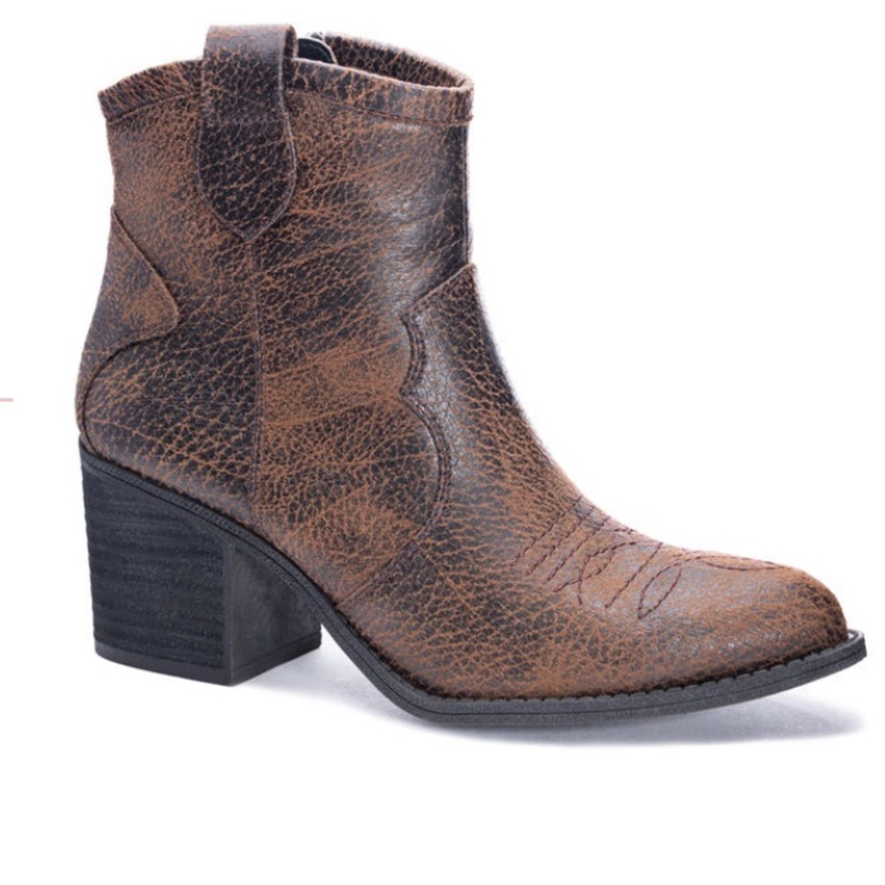 DIRTY LAUNDRY Brown ankle boot bootie UNITE cowboy